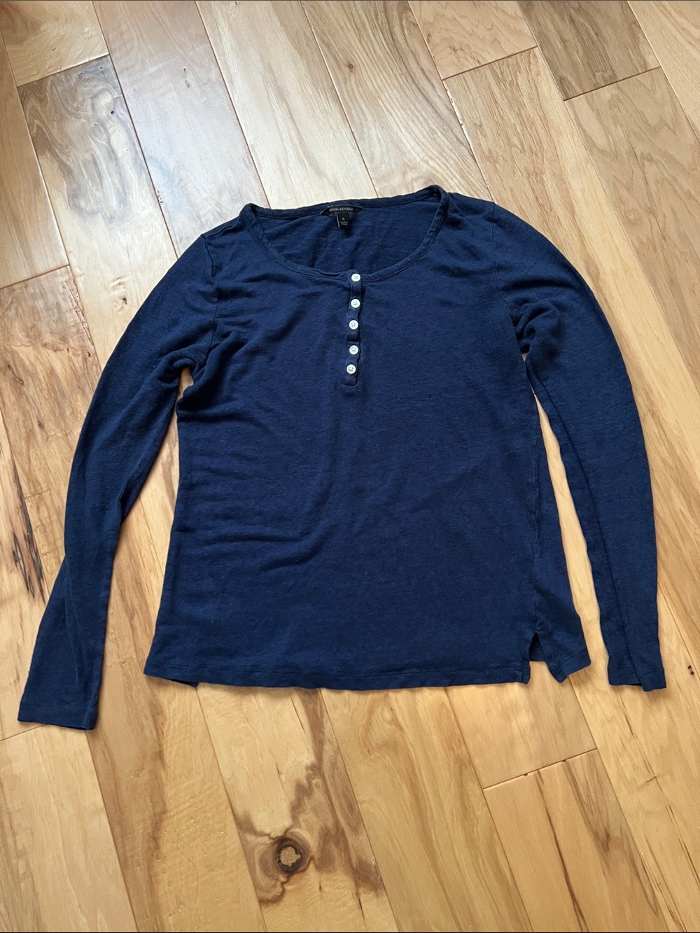 Banana Republic Linen Henley